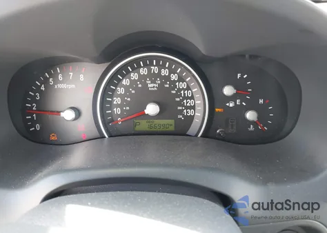 2008 Kia Sedona Lx z USA, uszkodzony, nr VIN KNDMB233586221213